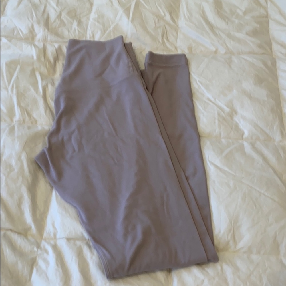 Lululemon size 4 25” lunar rock align tights